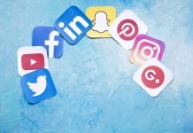 6 Ecommerce Website Design Tips to Attract More Visitors and Land More Sales social-networking