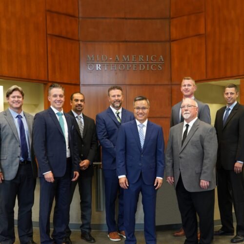 How Orthopedic Doctors Help to Keep People Healthy and Happy team-photo-edit-no-wingate-taller4-1024x1024